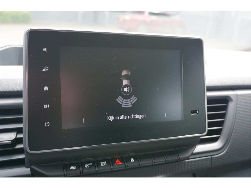 37926122-renault-trafic-12