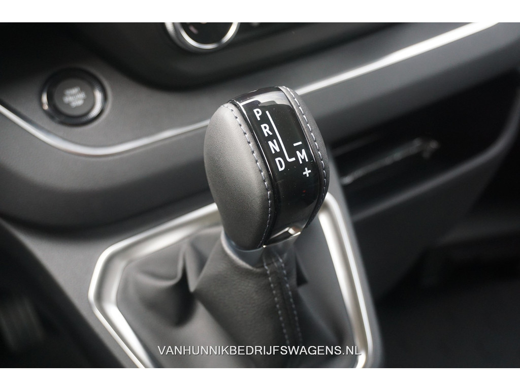 37926202-renault-trafic-15