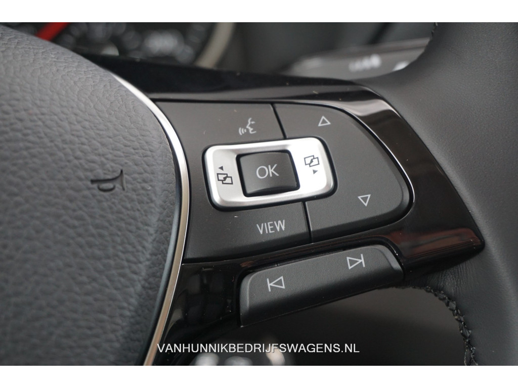 38016621-volkswagen-crafter-18