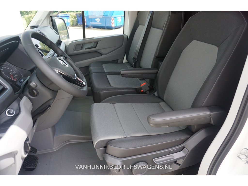 38016621-volkswagen-crafter-20