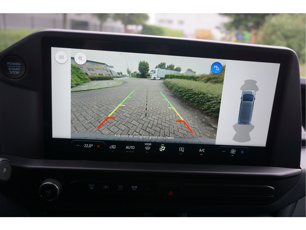 38610737-ford-transit-custom-12