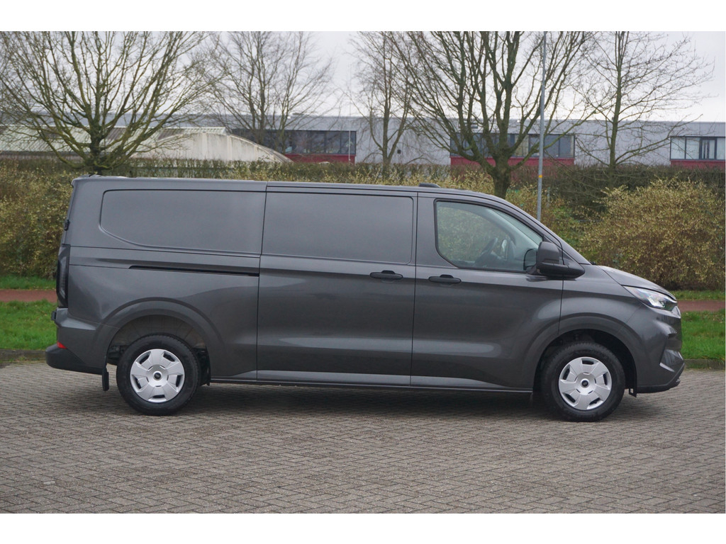 38612085-ford-transit-custom-5
