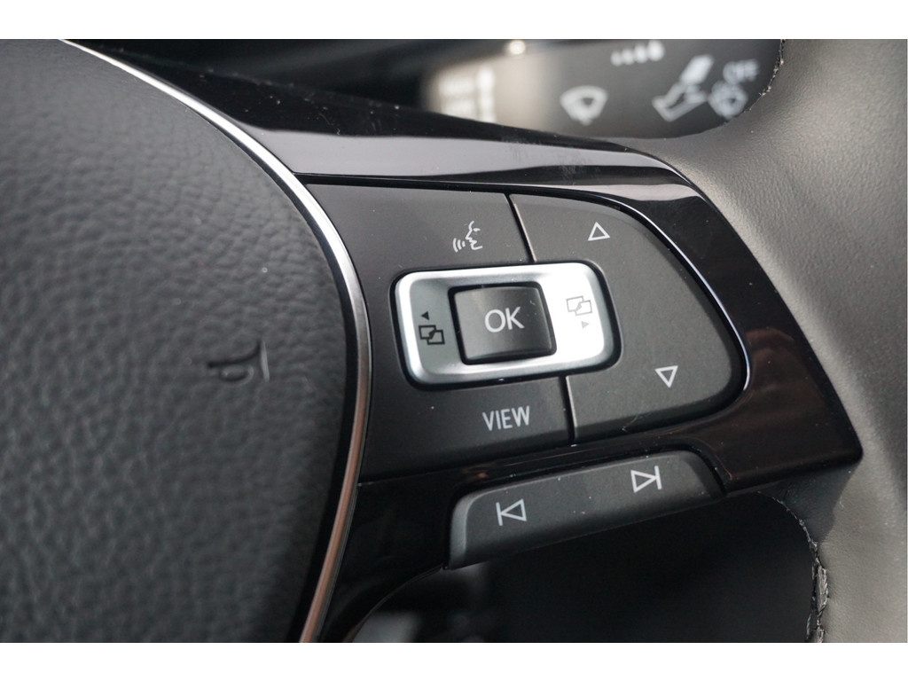 38976970-volkswagen-crafter-17