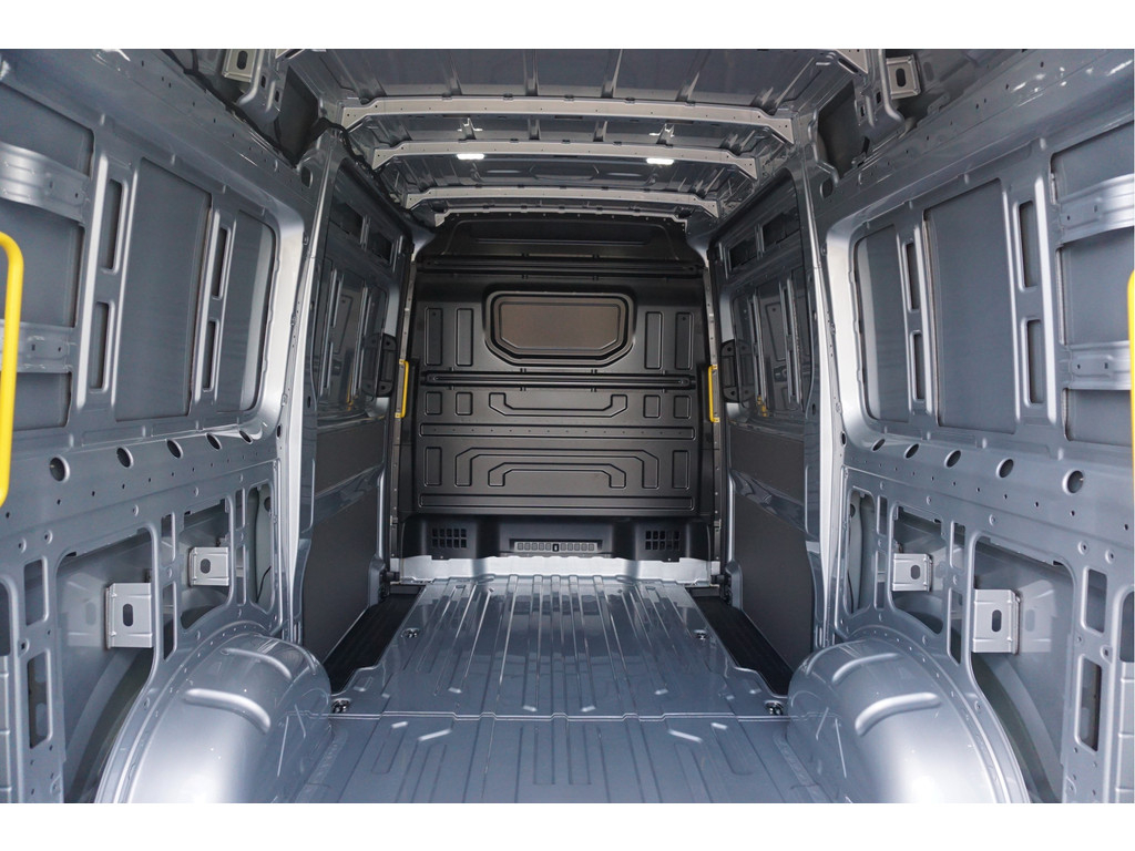 38976970-volkswagen-crafter-7