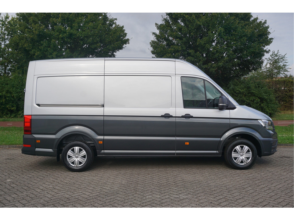 38977176-volkswagen-crafter-5