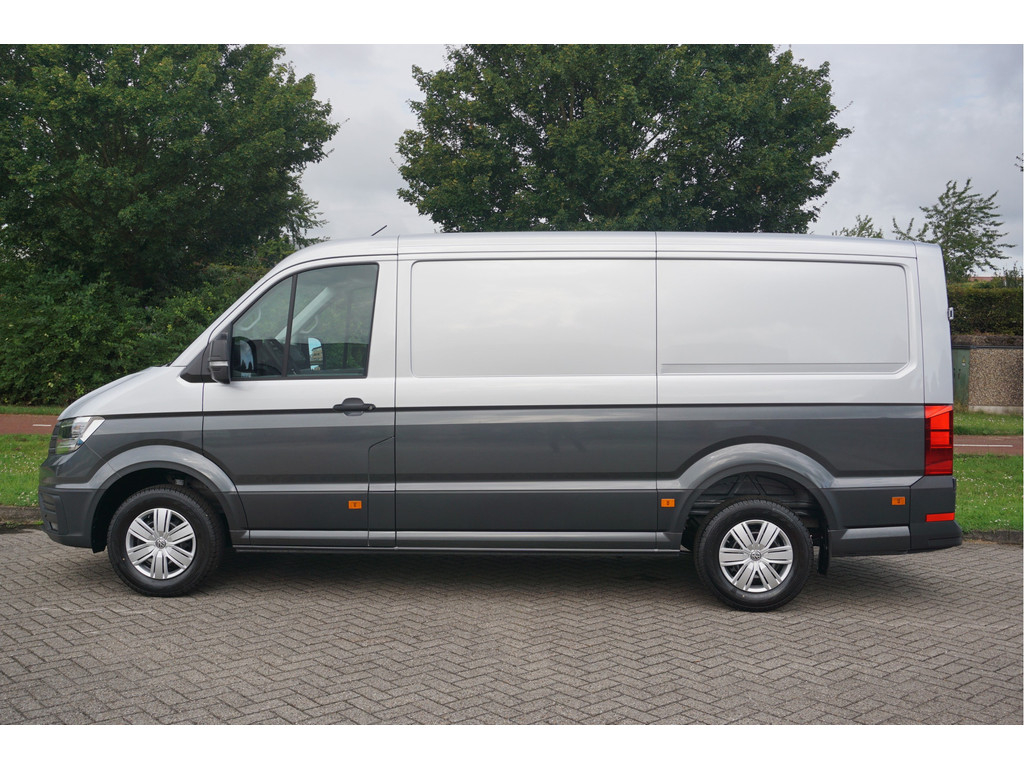 38977211-volkswagen-crafter-2