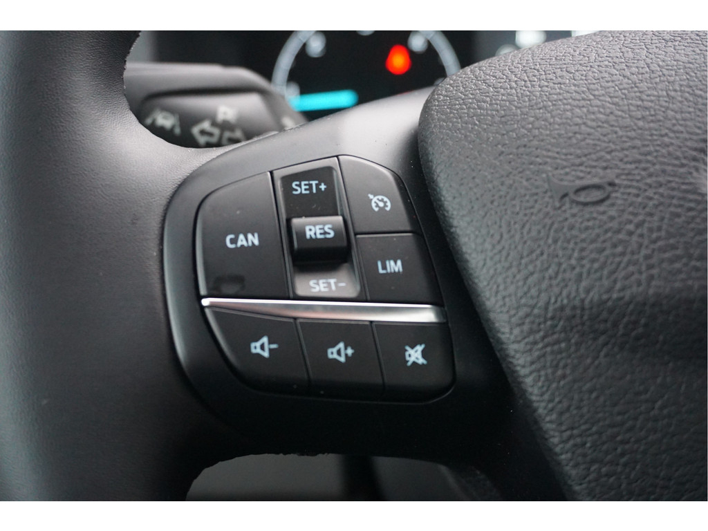 40212554-ford-transit-14