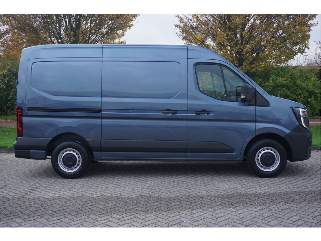 41211498-renault-master-5