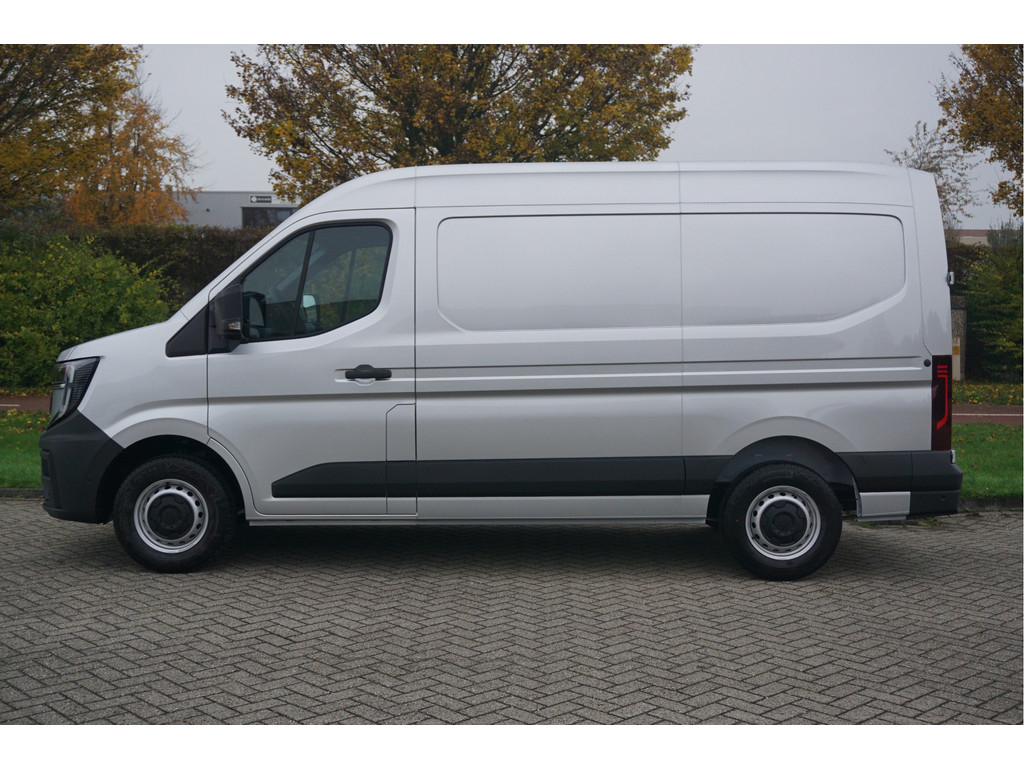 42138666-renault-master-2