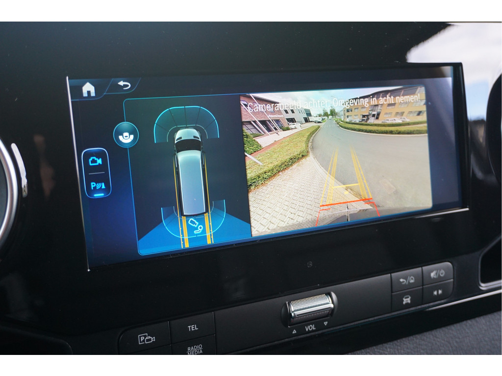 42172688-mercedes-benz-sprinter-11