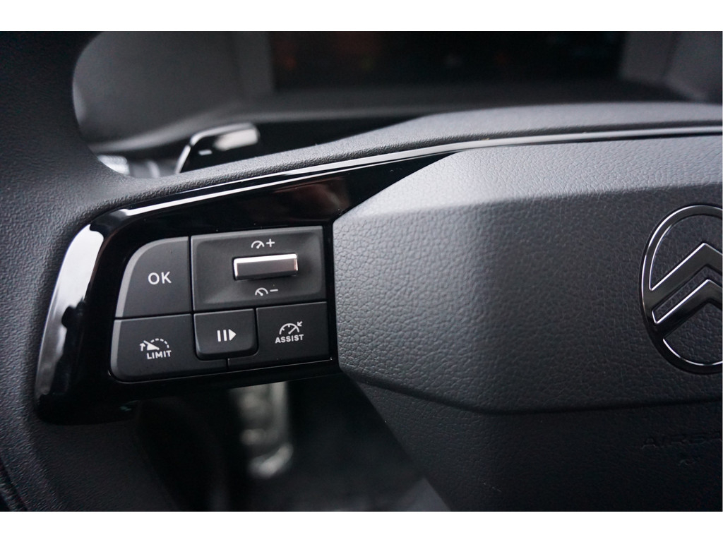 42187057-citroen-jumpy-14