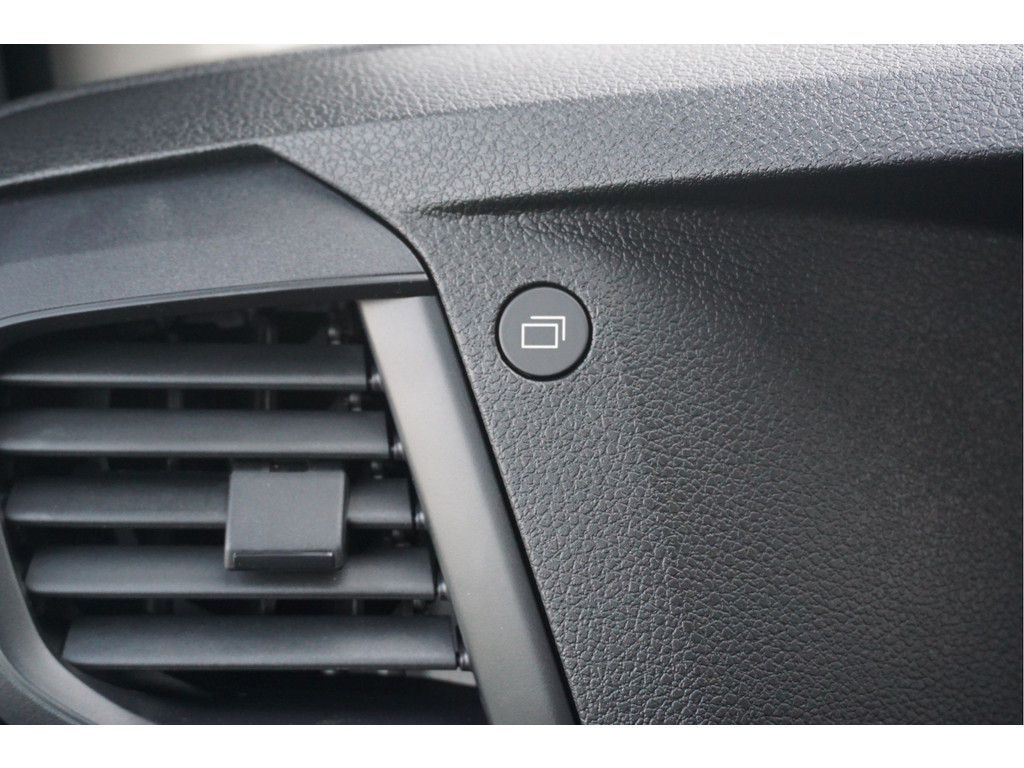 42187057-citroen-jumpy-17