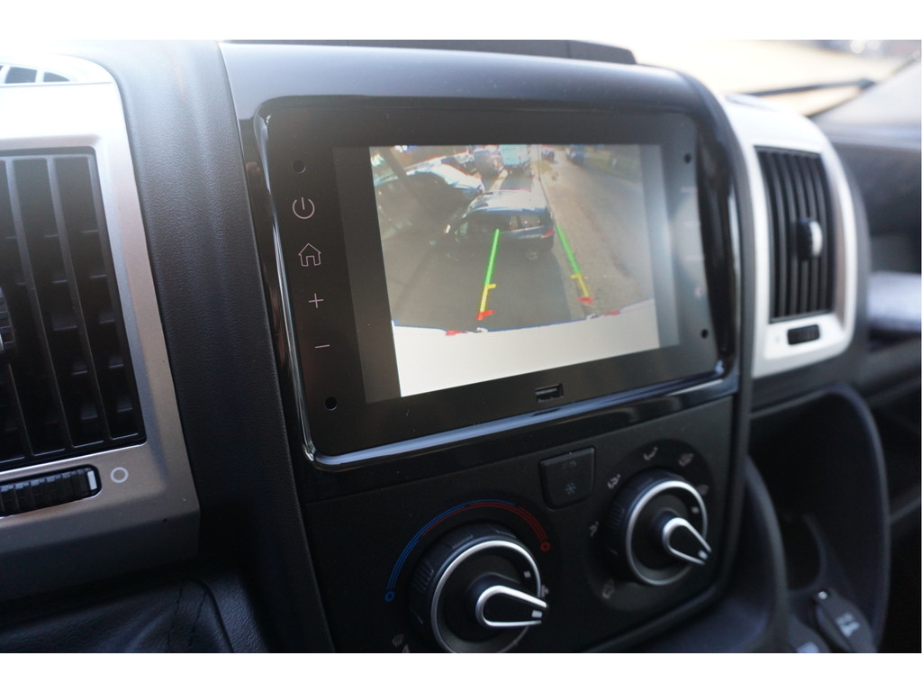 42312161-citroen-jumper-13