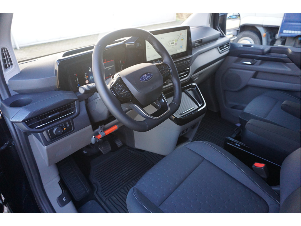 42432839-ford-transit-custom-8