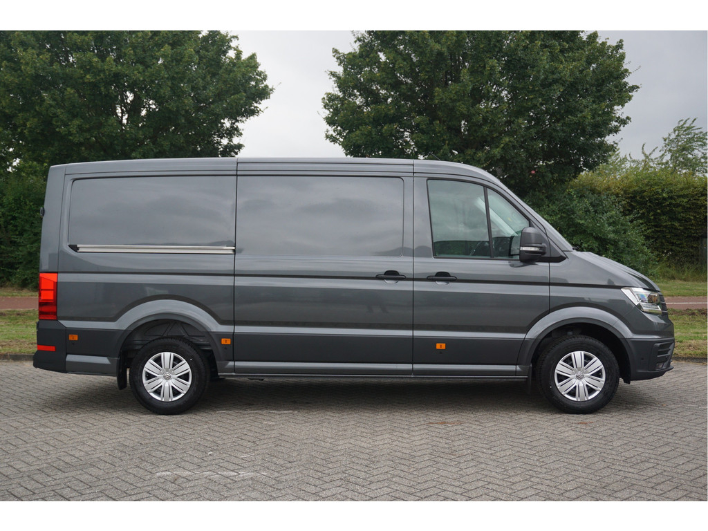 42671603-volkswagen-crafter-5