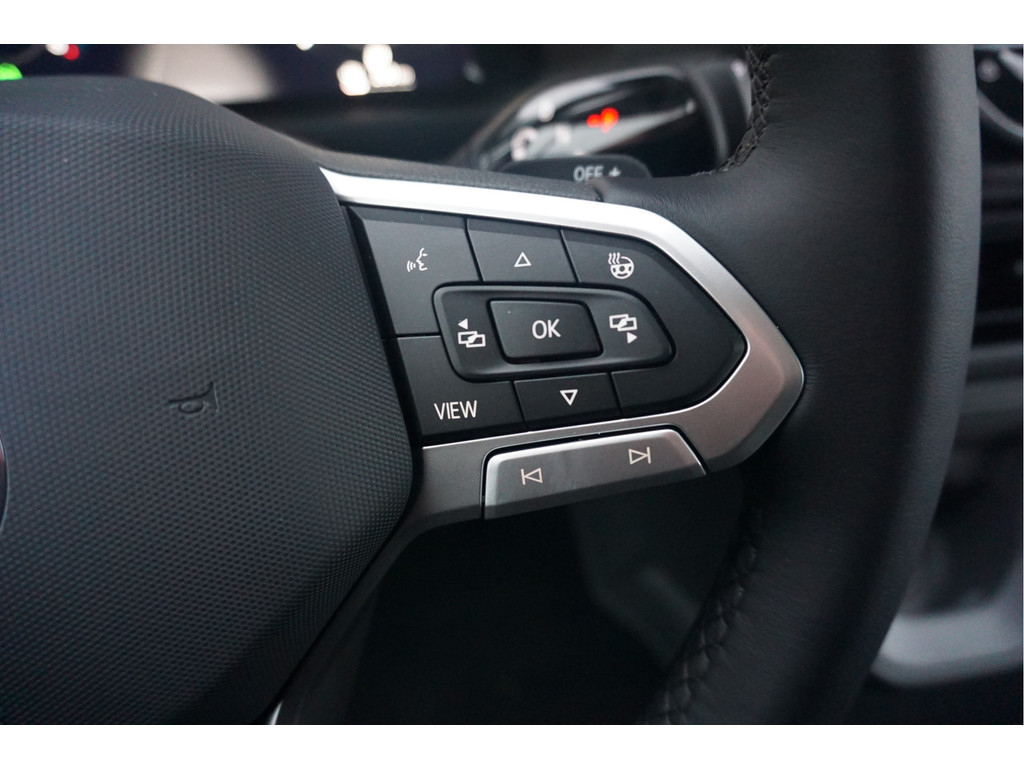 42671945-volkswagen-crafter-17