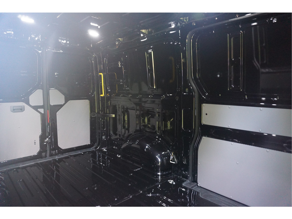 42675718-volkswagen-crafter-8