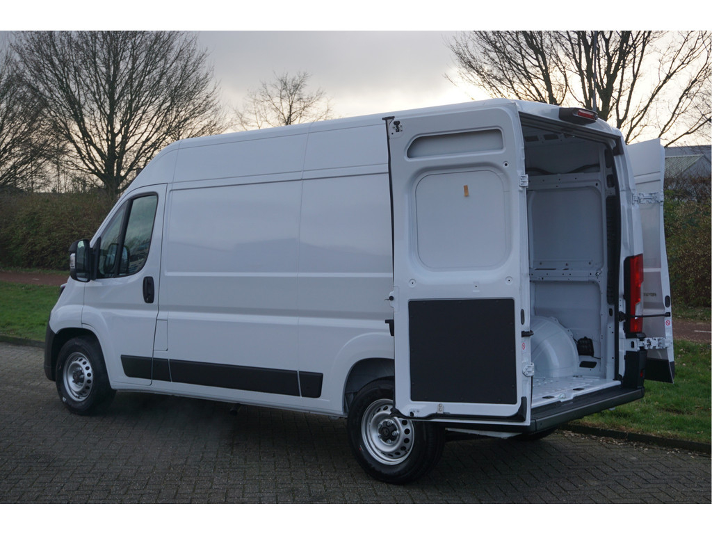 43613985-citroen-jumper-4