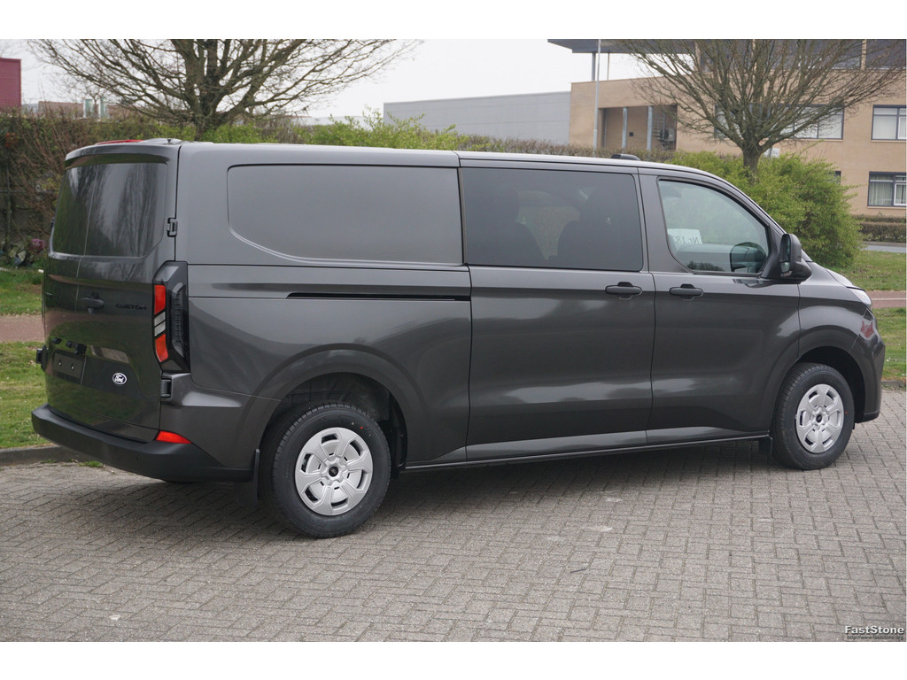 43715664-ford-transit-custom-4