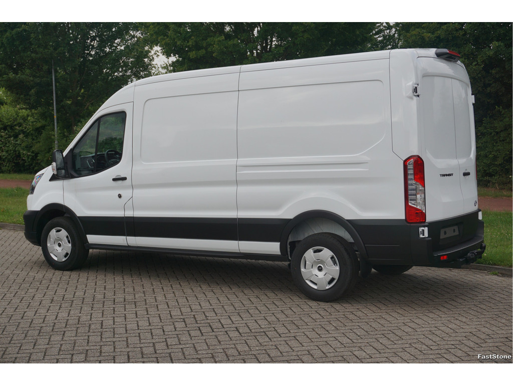 45257042-ford-transit-3