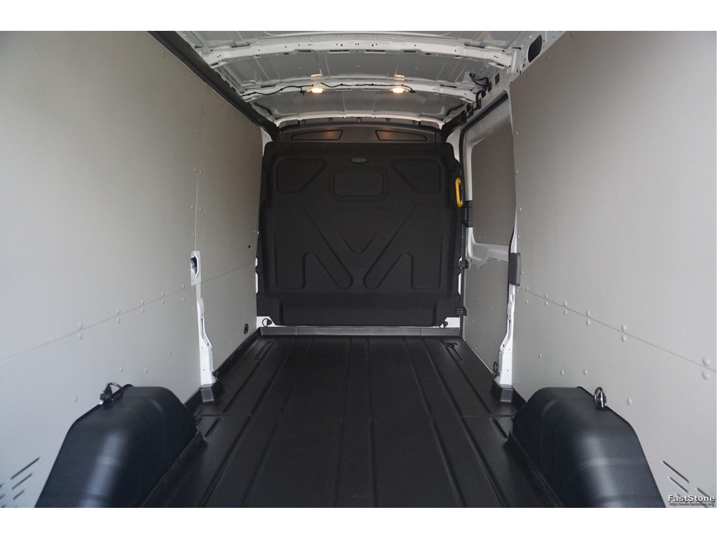 45257180-ford-transit-7