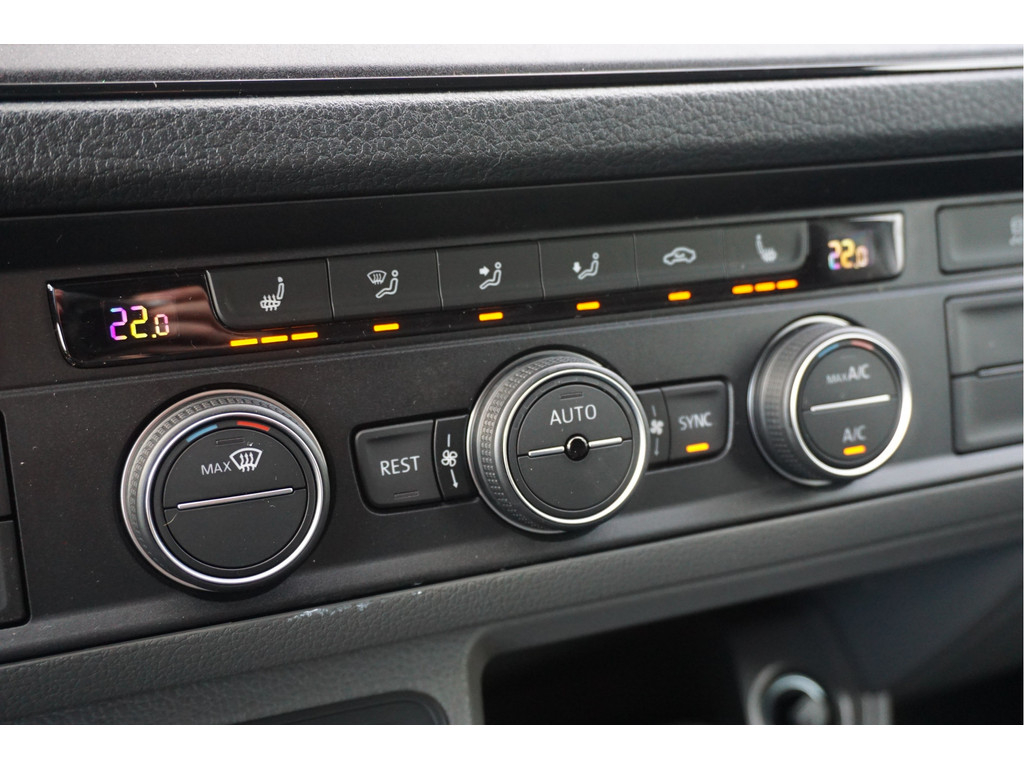 45425215-volkswagen-crafter-12