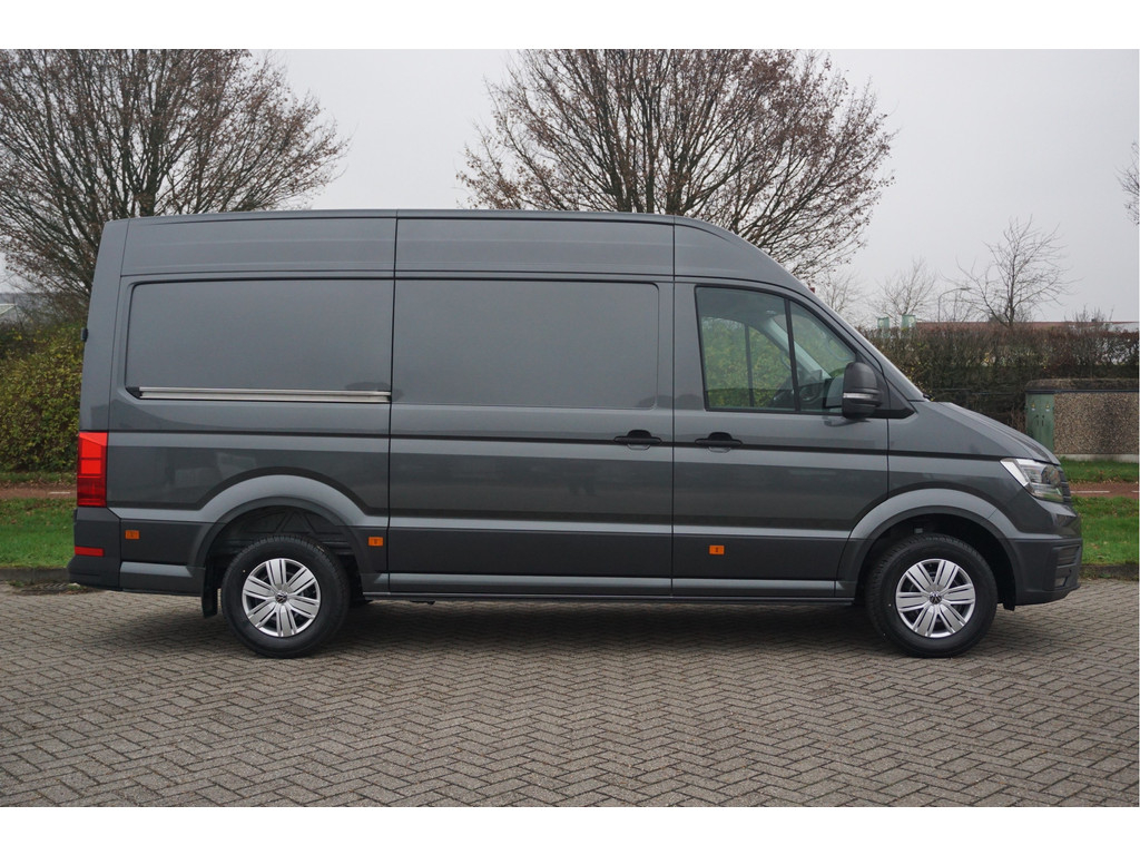 45748156-volkswagen-crafter-5