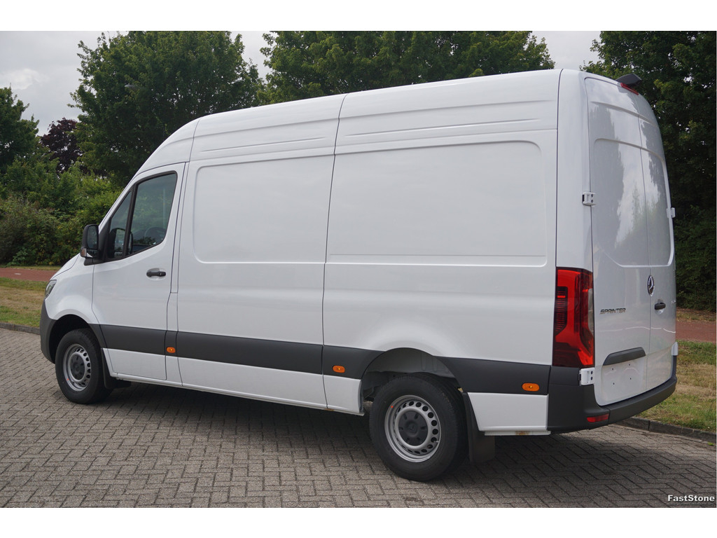 46275872-mercedes-benz-sprinter-3