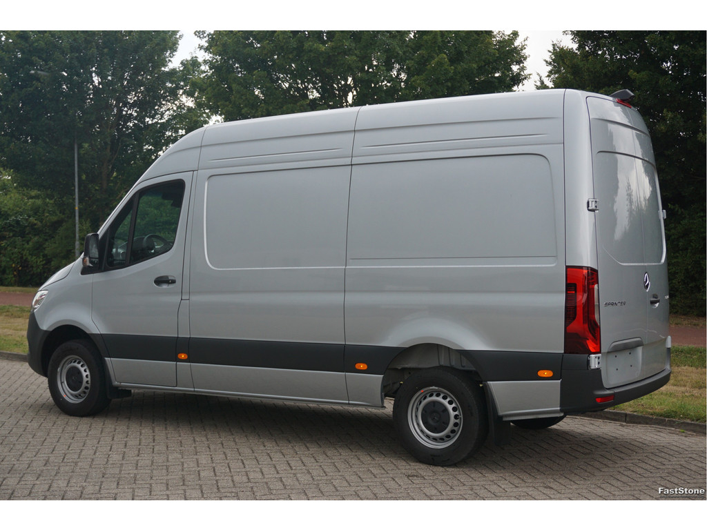 46275889-mercedes-benz-sprinter-3