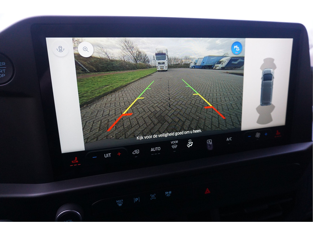 47088143-ford-transit-custom-12