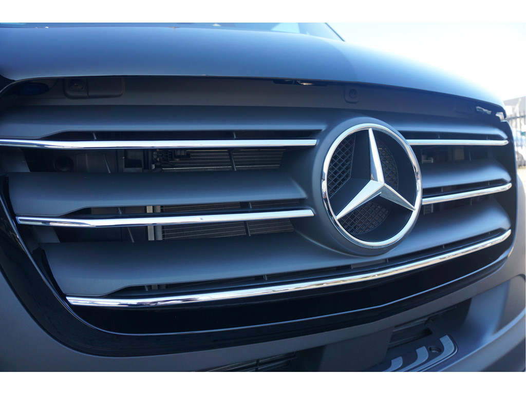 47569207-mercedes-benz-sprinter-24