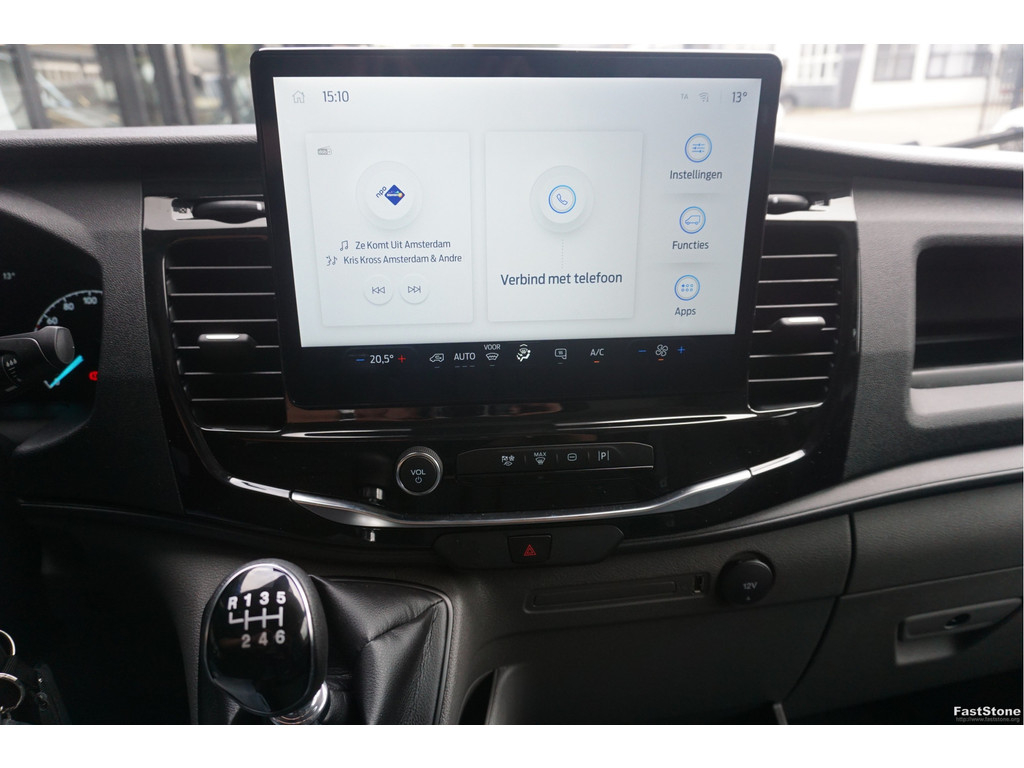 47983509-ford-transit-11