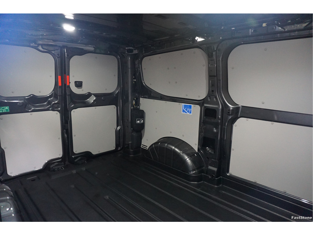 48125136-ford-transit-custom-9