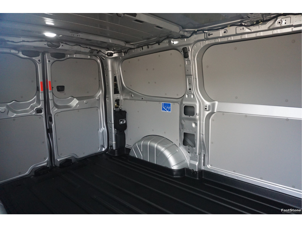 48287273-ford-transit-custom-8