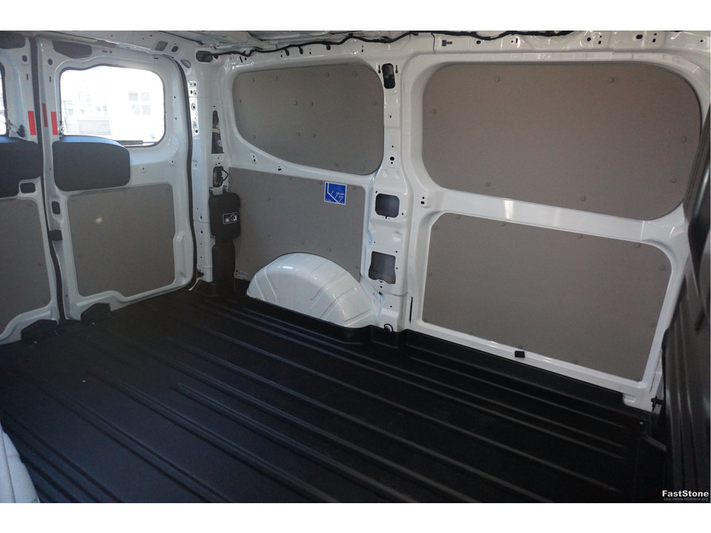 48347501-ford-transit-custom-8