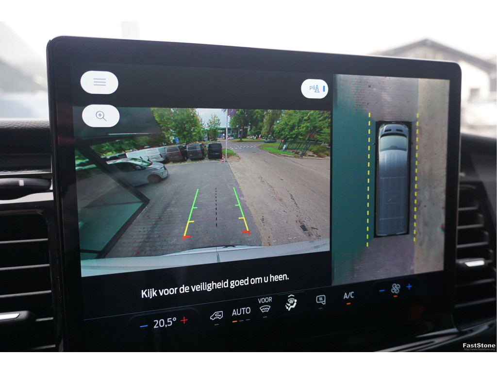 48400589-ford-transit-13