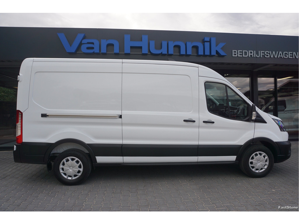 48405932-ford-transit-5