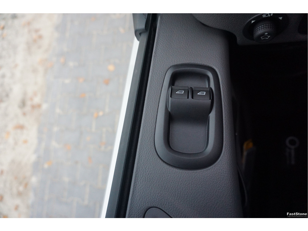 48909987-ford-transit-13