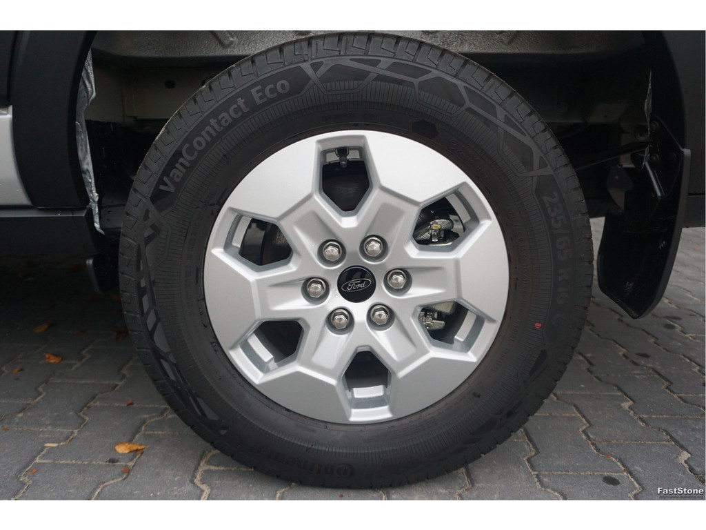 48910016-ford-transit-15