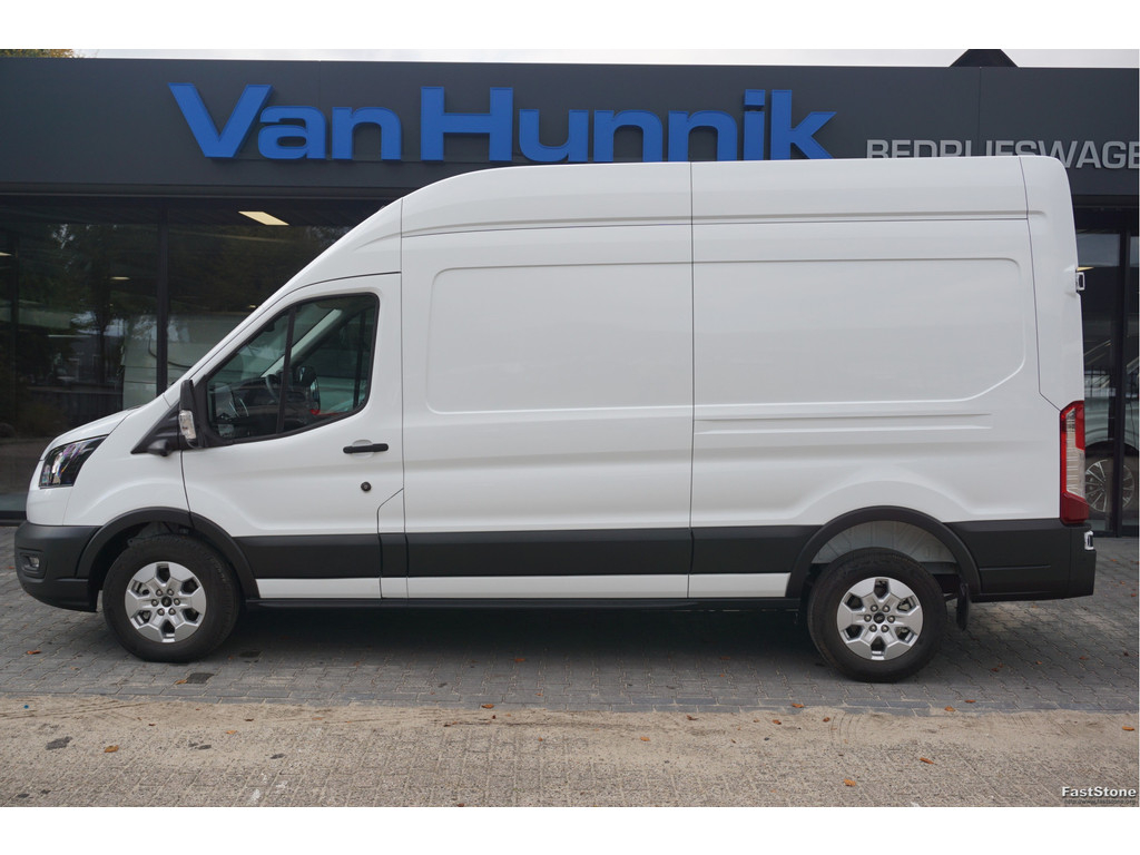 48947727-ford-transit-2