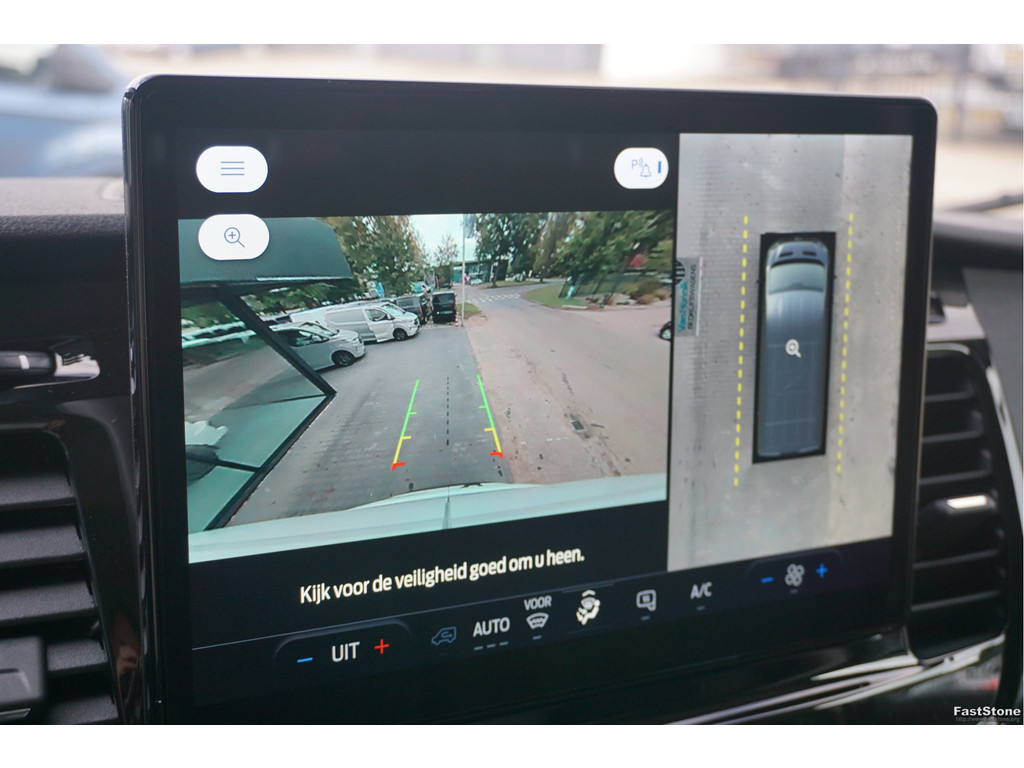 48948104-ford-transit-13