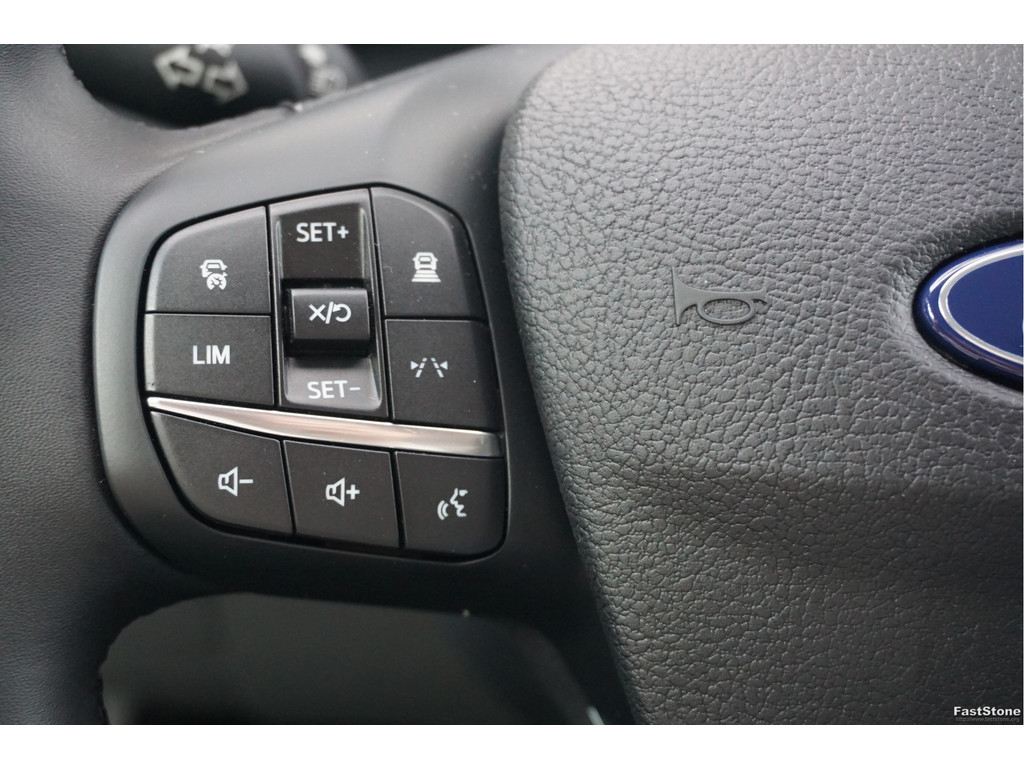 48948104-ford-transit-14