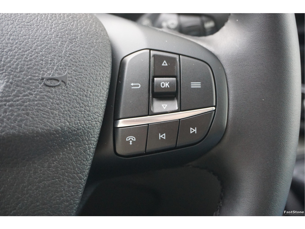 48948104-ford-transit-15