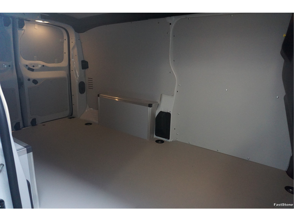 49621323-citroen-jumpy-8