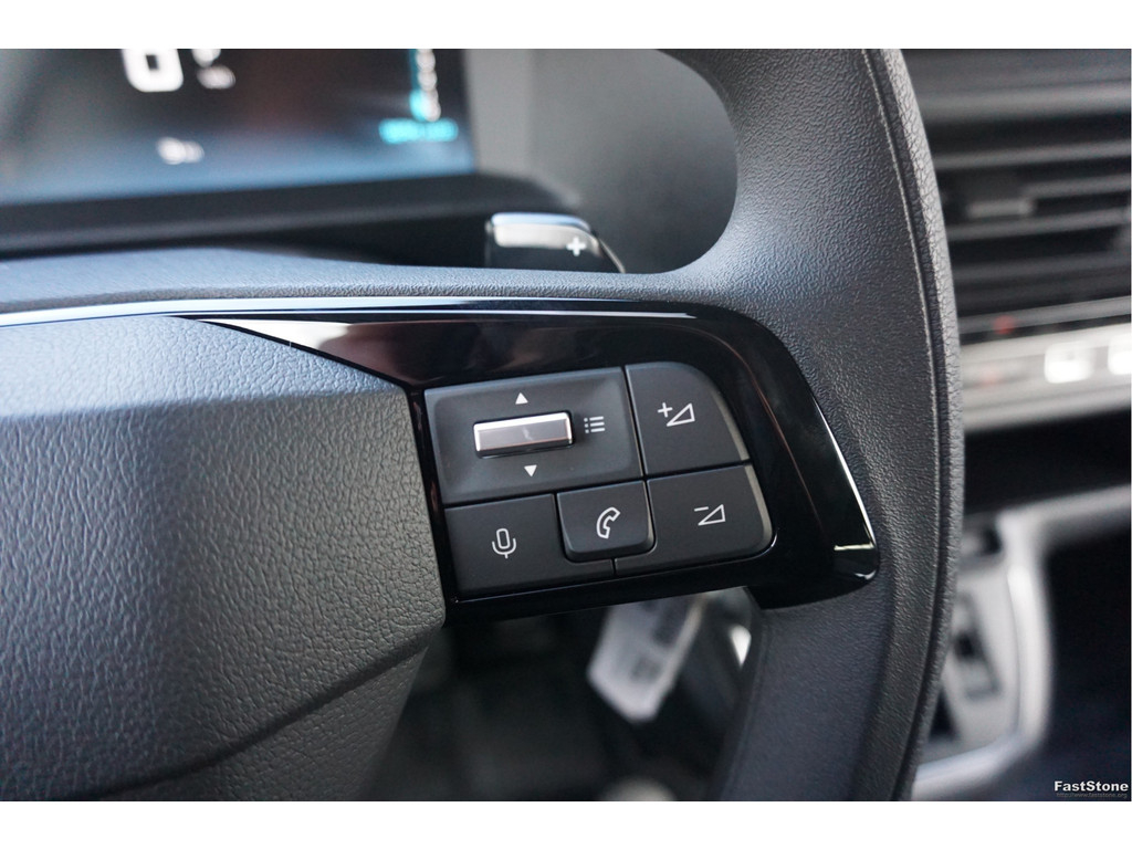 49621514-citroen-jumpy-15