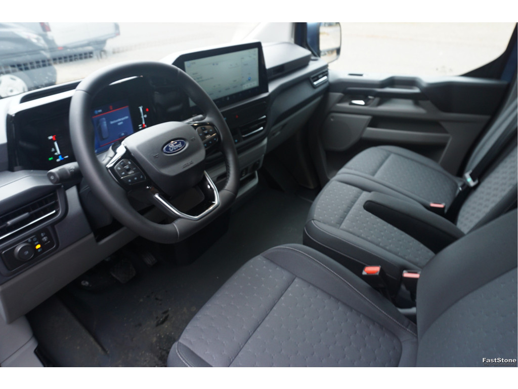 49621662-ford-transit-custom-7