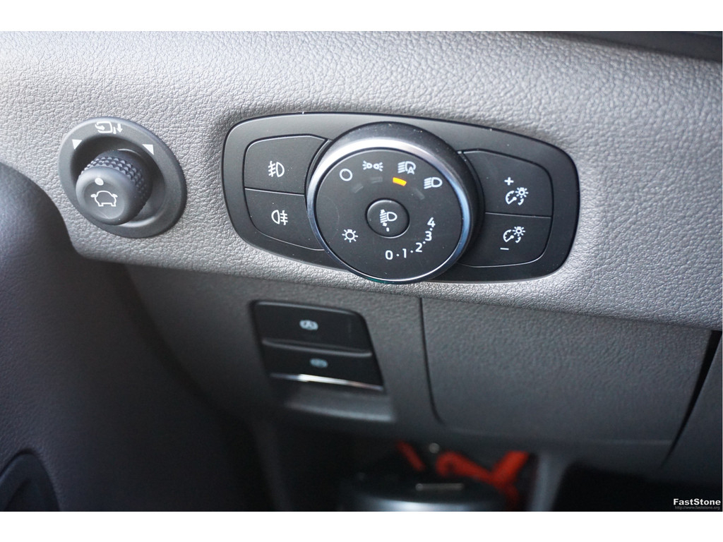 50041137-ford-transit-19