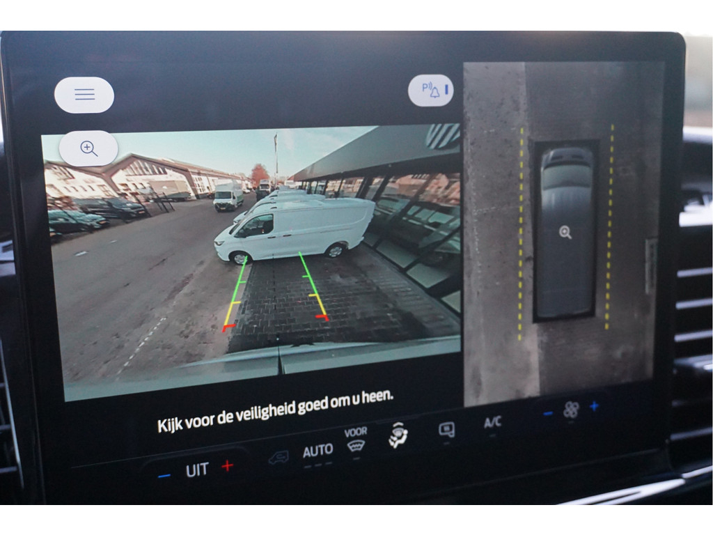 50041496-ford-transit-13