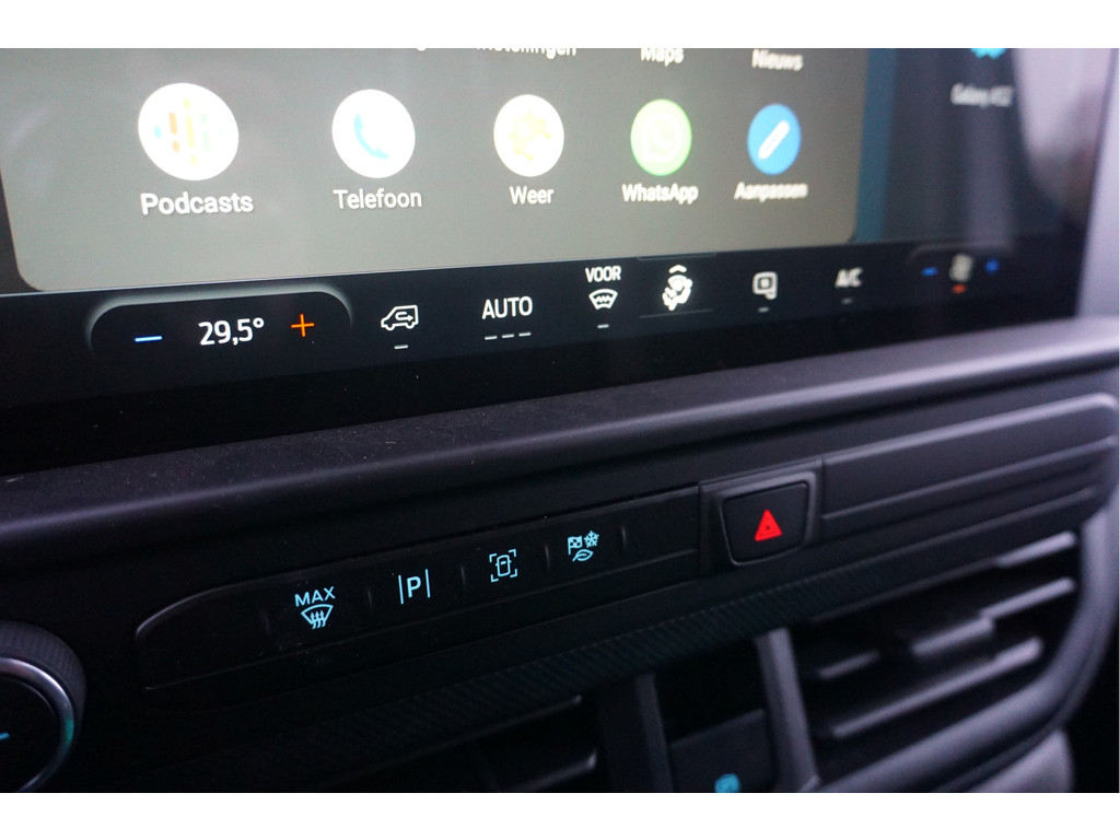 50157860-ford-transit-custom-11