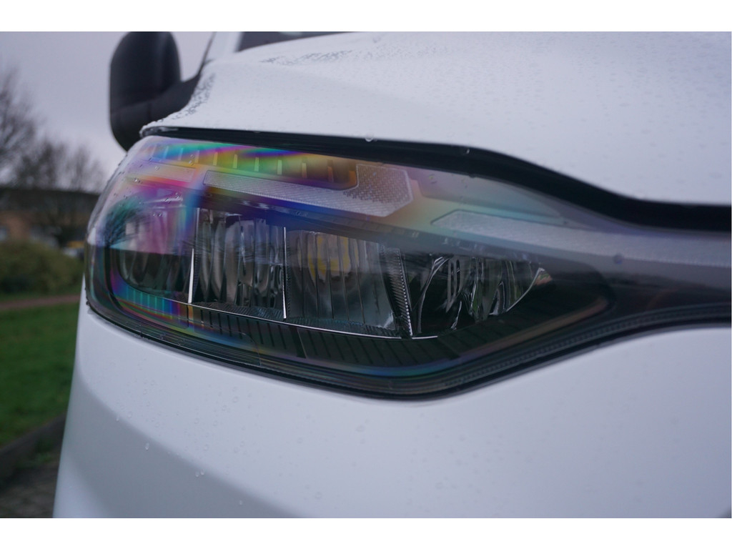 50594693-ford-transit-custom-16